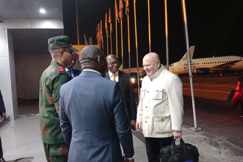 Le procureur de la CPI, Karim Khan, pose ses valises à Kinshasa, 25 février 2025