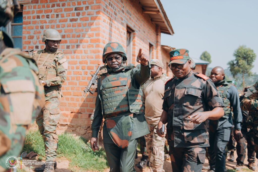 rdc le ministre défense, guy kabombo à lubero (nord kivu), crédit ministère défense 3